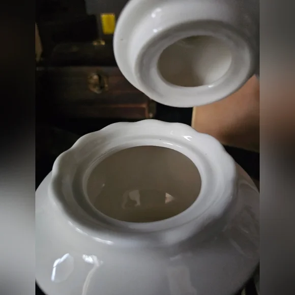 NIB Angioletti Designs Black Gold Scallop Porcelain 3-Pc Tea Set Teapot Sugar - Picture 10 of 14